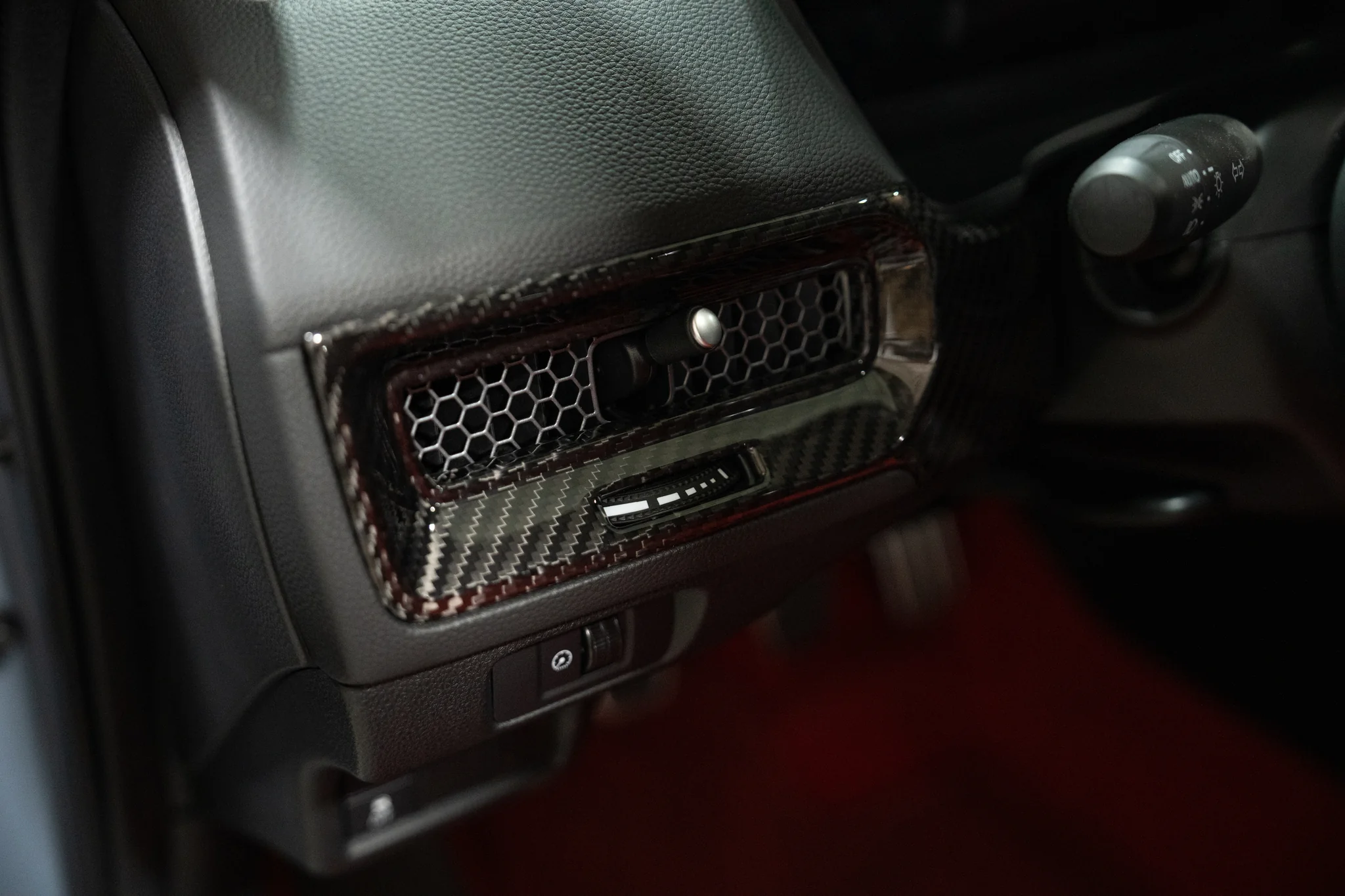 OLM LE Carbon Fiber Interior Dash Cover (2pc) - 2022+ FL Honda Civic / FL5 Type R - Image 6